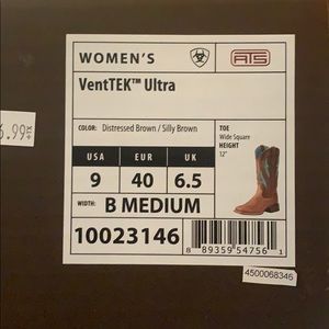 Ariat Women’s VentTEK Ultra Square Toe Boots